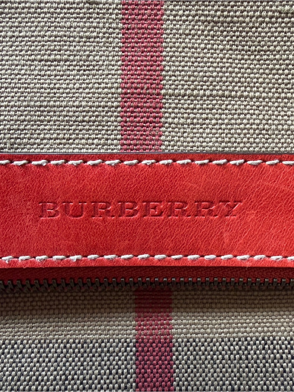 Burberry House Check Jute Clutch Crossbody Red Leather Trim - Picture 4 of 13
